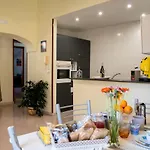 Appartamento Castel Capuano Flat By Domusextra *