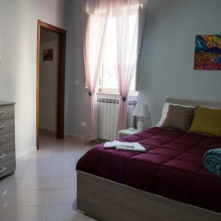 Castel Capuano Flat By Domusextra Apartman *