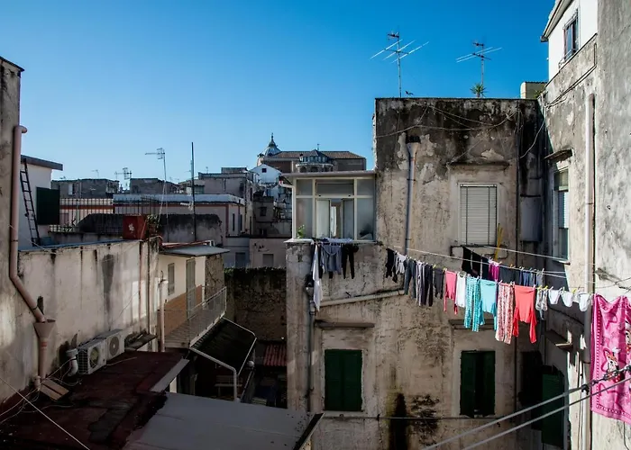 Castel Capuano Flat By Domusextra *