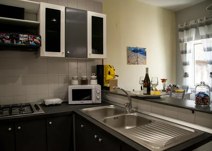 Castel Capuano Flat By Domusextra