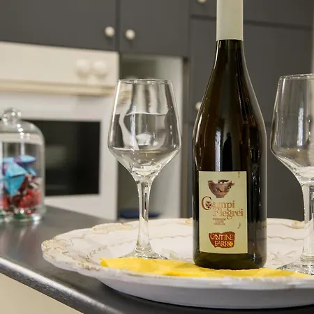 Апартаменты Castel Capuano Flat By Domusextra