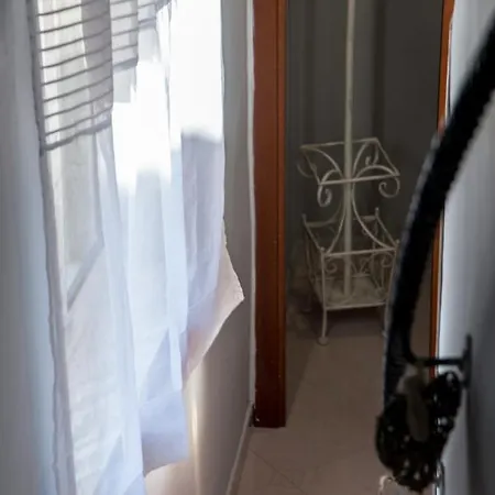 Castel Capuano Flat By Domusextra Апартаменты *